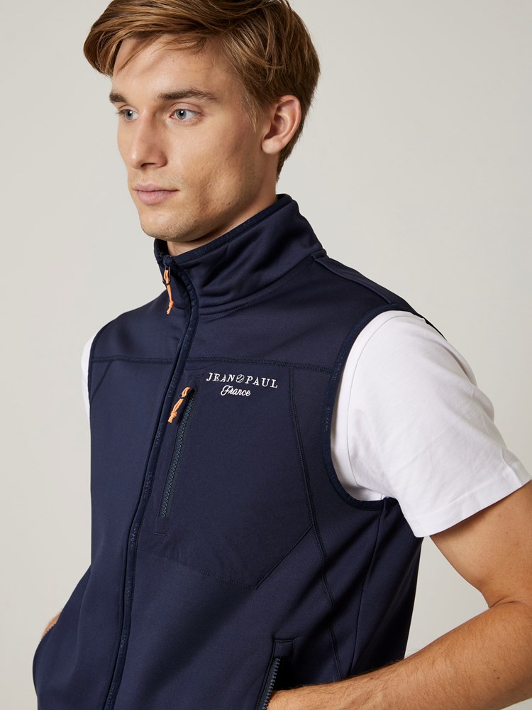 Patrick fleecevest 7506190_EM6-JEANPAUL-S24-Modell-Front_9595_Patrick fleecevest EM6 7506190.jpg_Front||Front