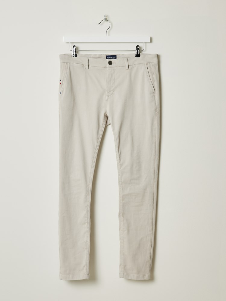 Alan hyperstretch chino 7506494_I3O-JEANPAUL-S24-Front_9183_Alan hyperstretch chino I3O 7506494.jpg_Front||Front